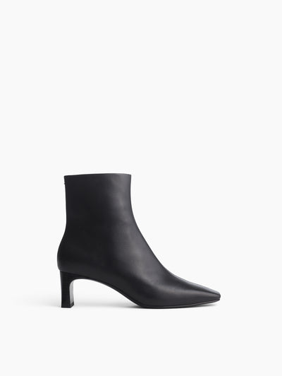 rag & bone women's Black Avery Zip Leather Ankle Boots RP8925F572L side view