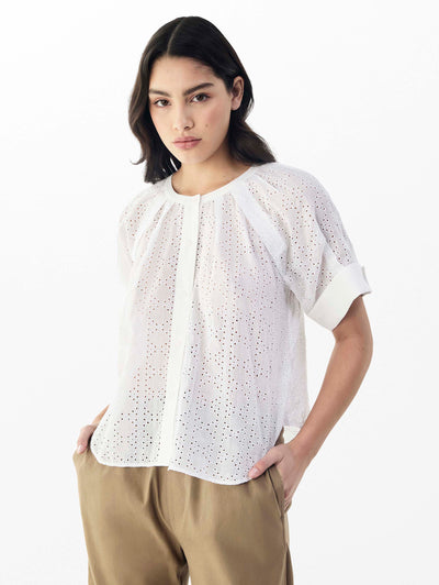 rag & bone women's White Angelica Embroidered Shirt WAW25PA000RA00 front view