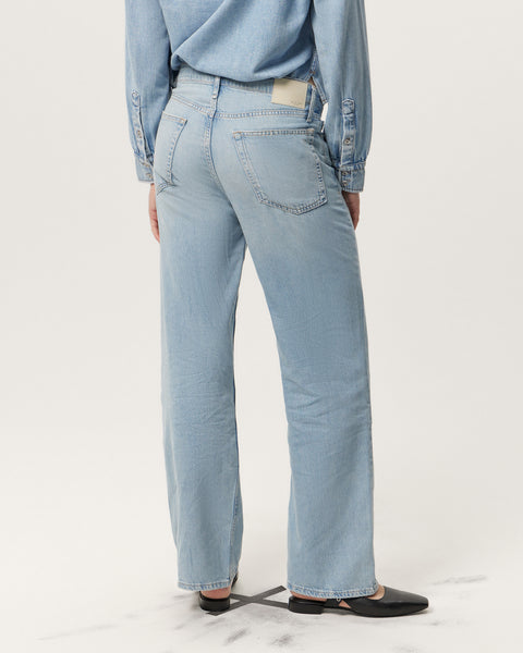 Featherweight Logan Mid-Rise Wide Leg